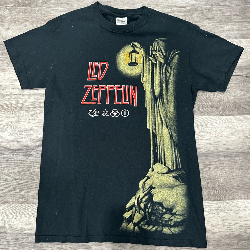 Led Zeppelin tee shirt size Small Women’s classic rock clothing 1 of many listed